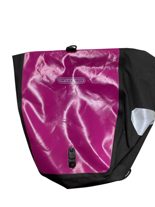 Vist Large View of Product Image Which is Used Ortlieb Dry Bag