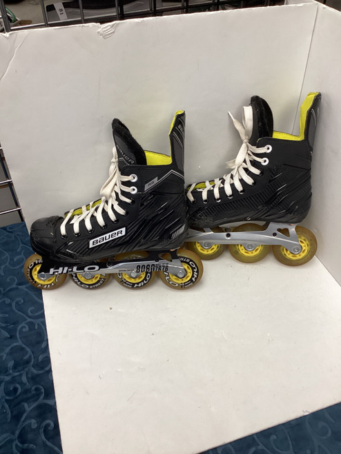 Vist Large View of Product Image Which is Used Bauer RS Senior Aggressive Skates Black Senior 6 * disclaimer skate does not clearly state the size of boot, but matches up to a 6 In Bauer hockey skate.