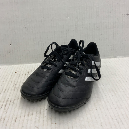 Vist Large View of Product Image Which is Used Adidas Soccer Turf Shoes Black Junior 03
