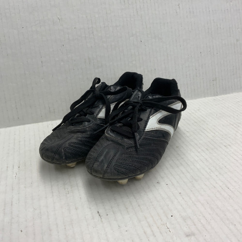 Vist Large View of Product Image Which is Used STARTER Soccer Cleats Black Junior 04