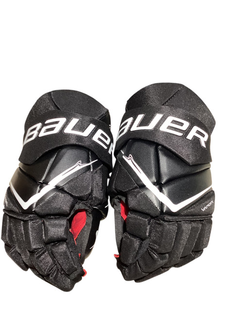 Vist Large View of Product Image Which is Used Bauer FLY40 Senior Gloves Black 15"