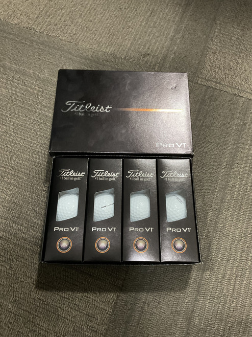 Vist Large View of Product Image Which is Used Titleist PRO V1 DOZEN 12 Pack - Golf Balls