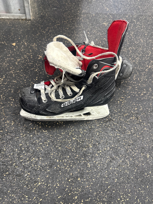 Vist Large View of Product Image Which is Used Bauer X300 Senior Hockey Skate Senior 6