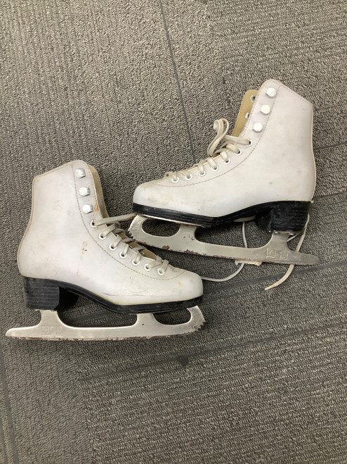 Vist Large View of Product Image Which is Used GIRLS FIGURE Girls Figure Skate White Youth 13.0