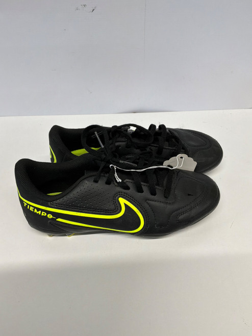 Vist Large View of Product Image Which is Used Nike Soccer Cleats Black Junior 04