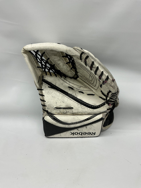 Vist Large View of Product Image Which is Used Reebok XT20YT Junior Goalie Catcher White