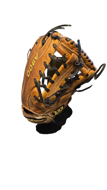 Vist Large View of Product Image Which is Used Wilson A900 BB/SB Glove RH Throw Brown 11 3/4"