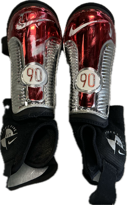 Vist Large View of Product Image Which is Used Nike Soccer Shin Guards Junior Red LG
