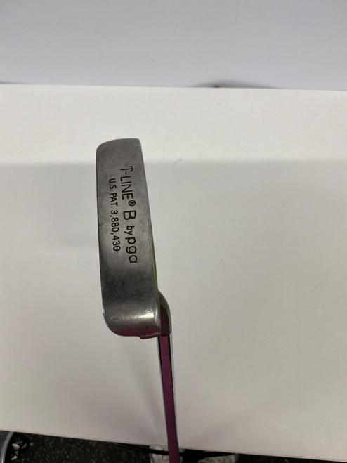 Vist Large View of Product Image Which is Used Womens Putter RH