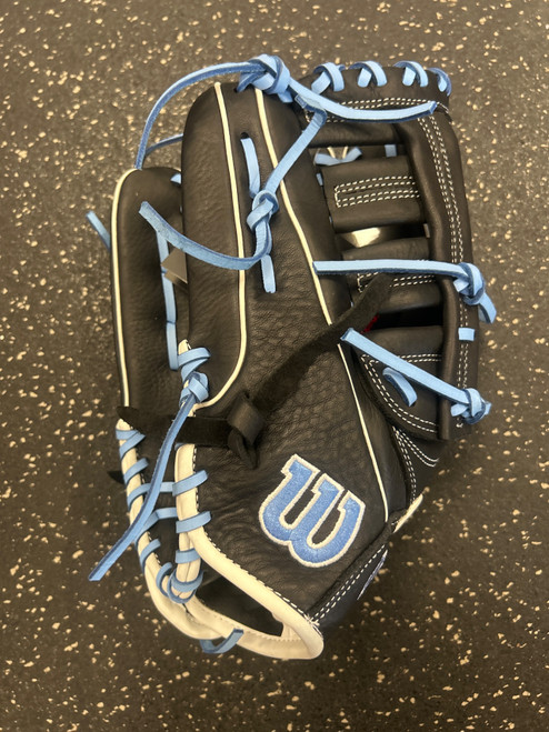 Vist Large View of Product Image Which is Used Wilson A950 BB/SB Glove LH Throw Black 12 1/2"