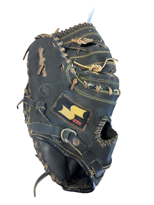 Vist Large View of Product Image Which is Used Ssk SSK BB/SB Catchers LH Throw Black 31"