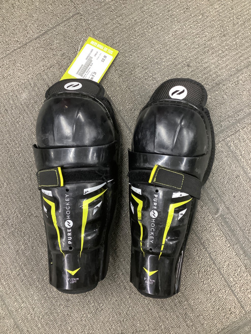 Vist Large View of Product Image Which is Used Pure Hockey BLK Youth Shin Guards Black 9"