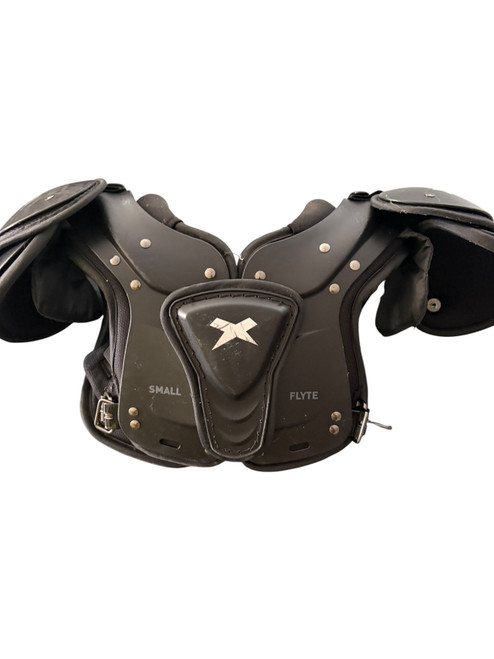 Vist Large View of Product Image Which is Used Xenith FLYTE FB Shoulder Pads None SM