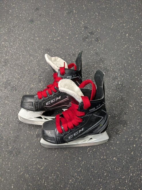 Vist Large View of Product Image Which is Used CCM RIB XT Youth Hockey Skate Youth 11.0