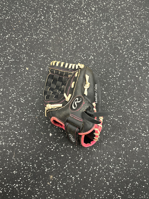 Vist Large View of Product Image Which is Used Rawlings WFP115 BB/SB Glove RH Throw Black 11 1/2"