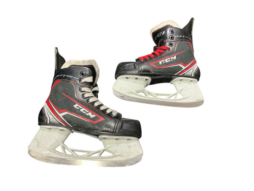 Vist Large View of Product Image Which is Used CCM FT340 Junior Hockey Skate Junior 02