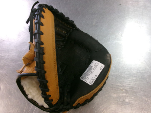 Vist Large View of Product Image Which is Used 44 PRO TRAINER CATCHERS GLOVE BB/SB Catchers RH Throw Brown 28 1/2"
