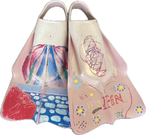 Vist Large View of Product Image Which is Used DaFin Underwater Fins Pink SM