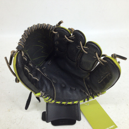 Vist Large View of Product Image Which is Used Louisville Slugger DIVA SERIES 10.5 IN RHT SB GLOVE BB/SB Glove RH Throw Grey 10 1/2"