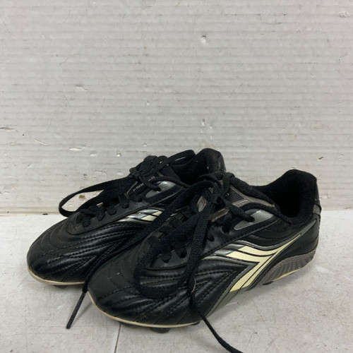 Vist Large View of Product Image Which is Used Diadora Soccer Cleats Black Youth 09.0