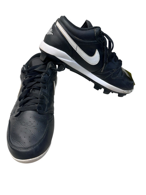 Vist Large View of Product Image Which is Used Nike AIR JORDAN 1 BB/SB Cleats Black And White Senior 8