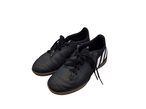 Vist Large View of Product Image Which is Used Adidas Soccer Indoor Shoes Black Junior 02