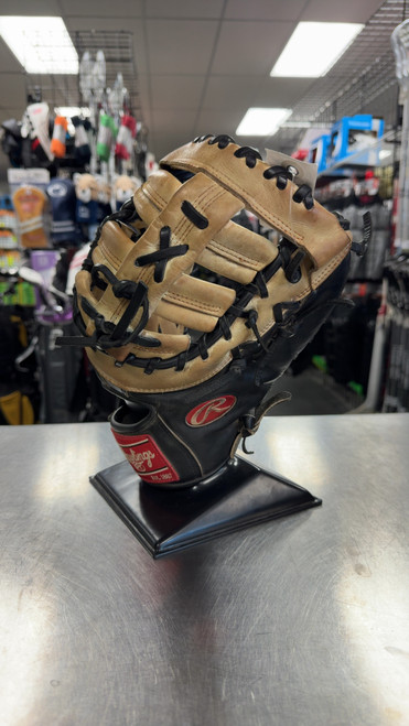 Vist Large View of Product Image Which is Used Rawlings HEART OF THE HIDE BB/SB First Base RH Throw Black 13"