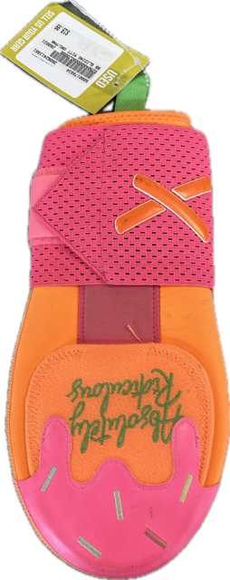 Vist Large View of Product Image Which is Used Baseball Sliding Mitt