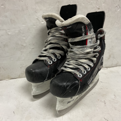 Vist Large View of Product Image Which is Used Bauer VAPOR X400 Junior Hockey Skate Junior 02.5