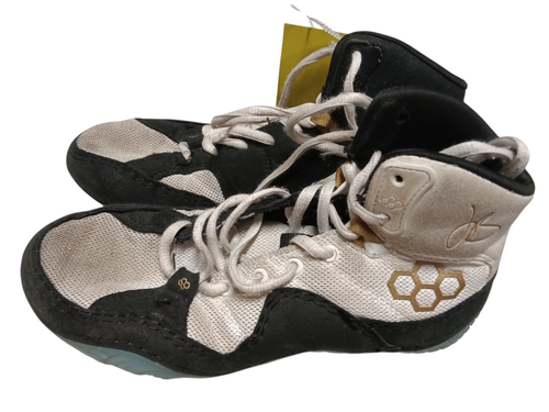 Vist Large View of Product Image Which is Used Rudis Jordan Burrough Wrestling Shoes Junior 03