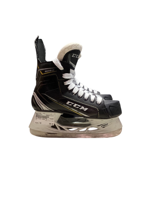 Vist Large View of Product Image Which is Used CCM TACKS 9050 Junior Hockey Skate Junior 04