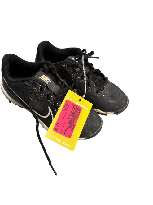 Vist Large View of Product Image Which is Used Nike FASTFLEX BB/SB Cleats Black And White Junior 01