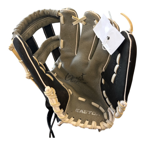 Vist Large View of Product Image Which is Used Easton GHOST BB/SB Glove RH Throw None 11"