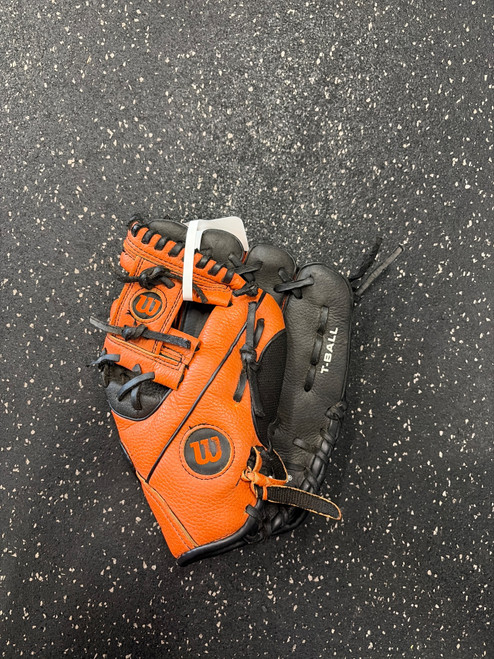 Vist Large View of Product Image Which is Used Wilson A02RB16BAL BB/SB Glove RH Throw Orange 10"