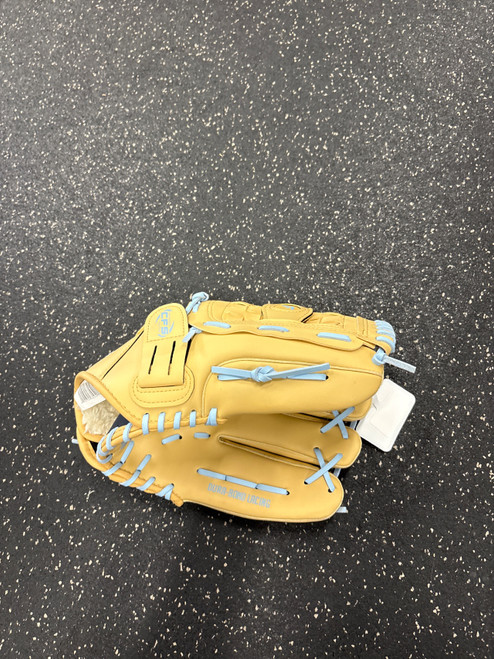 Vist Large View of Product Image Which is Used Franklin BB10152022S82 BB/SB Glove RH Throw Tan 12 1/2"
