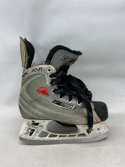 Vist Large View of Product Image Which is Used Bauer VAPOR XVI Junior Hockey Skate Junior 01.5