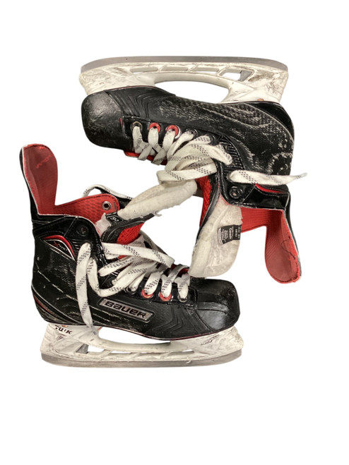 Vist Large View of Product Image Which is Used Bauer VAPOR X700 Junior Hockey Skate Junior 04.5