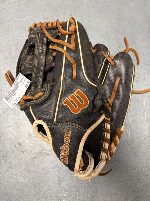Vist Large View of Product Image Which is Used Wilson A550 BB/SB Glove RH Throw Black 12"