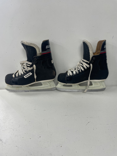 Vist Large View of Product Image Which is Used Bauer PRO TEAM 77 Senior Hockey Skate Senior 10.5