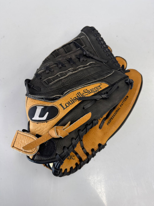Vist Large View of Product Image Which is Used Louisville Slugger PLAYERS SERIES BB/SB Glove RH Throw Brown 13 1/2"