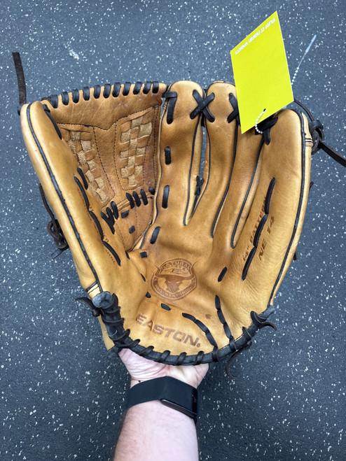 Vist Large View of Product Image Which is Used Easton NE 14 BB/SB Glove RH Throw Brown 14"