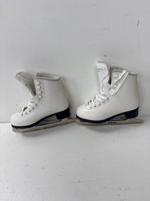 Vist Large View of Product Image Which is Used Jackson CAMEO CS1350 Girls Figure Skate White Junior 01