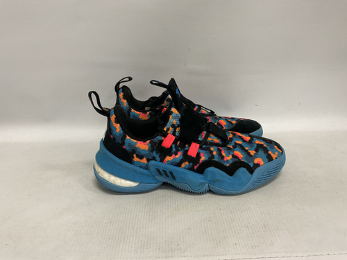Vist Large View of Product Image Which is Used Adidas Basketball Shoes M None Senior 7.5