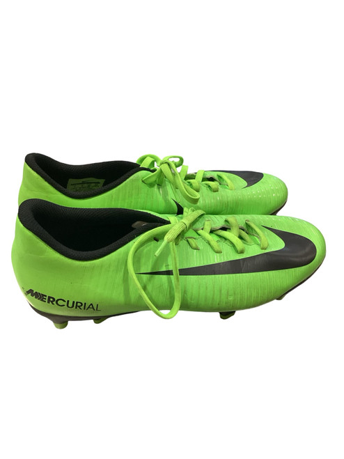 Vist Large View of Product Image Which is Used Nike MERCURIAL Soccer Cleats Green Senior 7