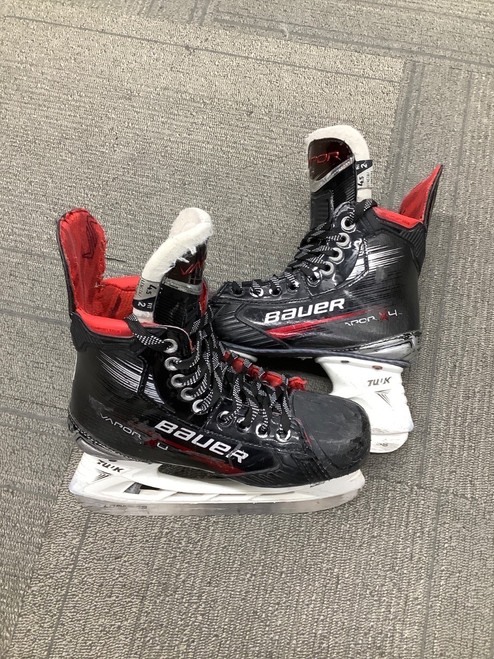 Vist Large View of Product Image Which is Used Bauer X4 Junior Hockey Skate Junior 04.5
