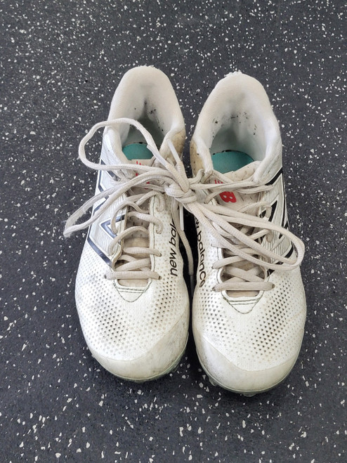 Vist Large View of Product Image Which is Used New Balance FREEZE LAX Cleats Boys White Junior 04.5