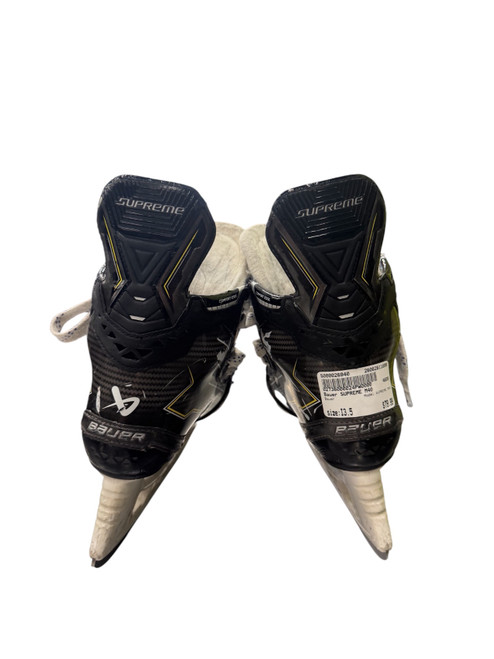 Vist Large View of Product Image Which is Used Bauer SUPREME M40 Intermediate Hockey Skate Intermediate 3.5