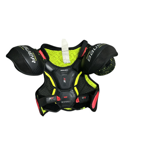 Vist Large View of Product Image Which is Used Bauer VAPOR 3X SHOULDER Junior Shoulder Pads SM
