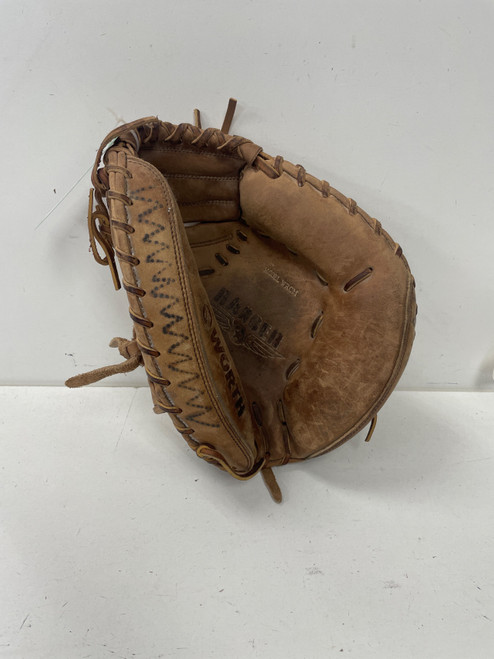Vist Large View of Product Image Which is Used Worth RANGER BB/SB Catchers RH Throw Brown 33"