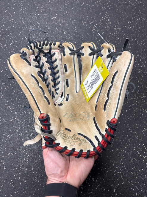 Vist Large View of Product Image Which is Used Rawlings RLA125FS-15WNS RH Throw Fastpitch Gloves White 12 1/2"